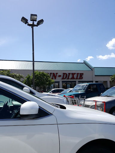 Grocery Store «Winn-Dixie», reviews and photos, 900 S Main St, Belle Glade, FL 33430, USA