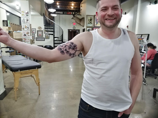 Tattoo Shop «Dreams Collide Tattoo», reviews and photos, 102 W King St, Lancaster, PA 17603, USA