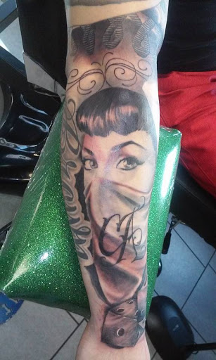 Explore tattoo arrows ideas, creative tattoo ideas in Saint Louis, available at Steel and Ink Tattoo Studio