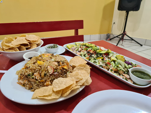 Restaurante La Mojarra - M63J+637, Calle, San Antonio Huista, Guatemala