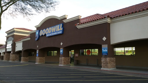 Thrift Store «40th St & Thunderbird Goodwill Retail Store & Donation Center», reviews and photos, 3901 E Thunderbird Rd, Phoenix, AZ 85032, USA