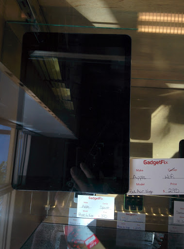 Cell Phone Store «Gadget Fix», reviews and photos, 1608 NE Martin Luther King Jr Blvd, Portland, OR 97232, USA