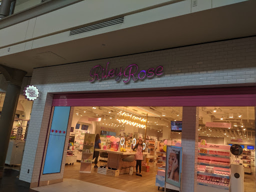 Movie Theater «AMC Mayfair Mall 18», reviews and photos, 2500 N Mayfair Rd M186, Wauwatosa, WI 53226, USA