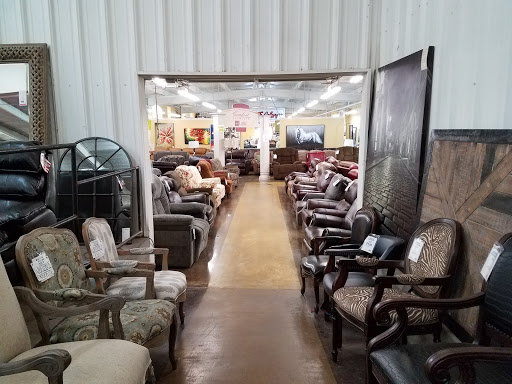 Furniture Store «Akins Furniture (Dogtown)», reviews and photos, 3450 Co Rd 81, Fort Payne, AL 35967, USA