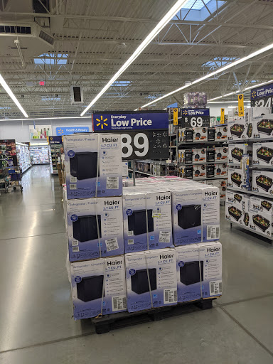 Department Store «Walmart Supercenter», reviews and photos, 19975 S Tamiami Trail, Estero, FL 33928, USA