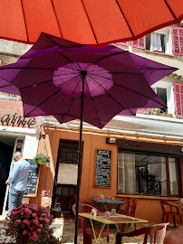 Atmosphère du Restaurant français Restaurant La Fontaine à Le Val - n°9