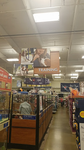 Pet Supply Store «PetSmart», reviews and photos, 2828 Campus Pkwy, Riverside, CA 92507, USA
