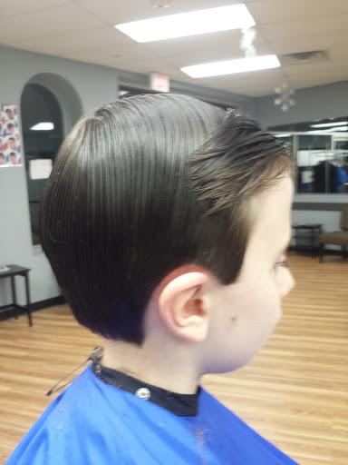 Barber Shop «Venice Barber Shop», reviews and photos, 51 W Hoffman Ave, Lindenhurst, NY 11757, USA