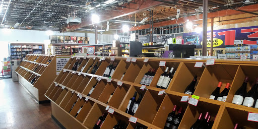 Liquor Store «Chicago Lake Liquors», reviews and photos, 825 E Lake St, Minneapolis, MN 55407, USA