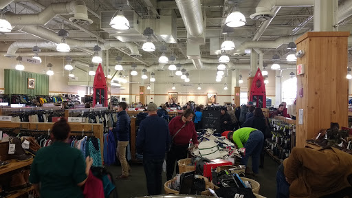 Clothing Store «L.L. Bean Outlet», reviews and photos, 1 Freeport Village Station, Freeport, ME 04033, USA