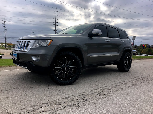 Tire Shop «Chihuahua Tire Shop», reviews and photos, 1201 Aurora Ave Ln, Aurora, IL 60505, USA