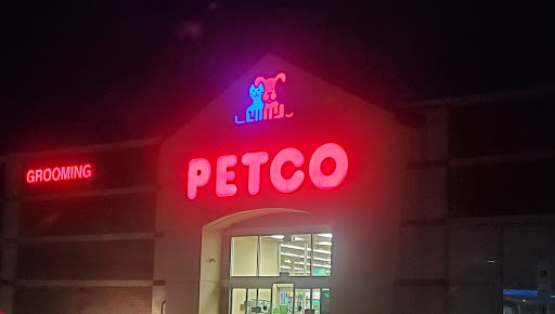 Pet Supply Store «Petco Animal Supplies», reviews and photos, 35860 Chester Rd, Avon, OH 44011, USA