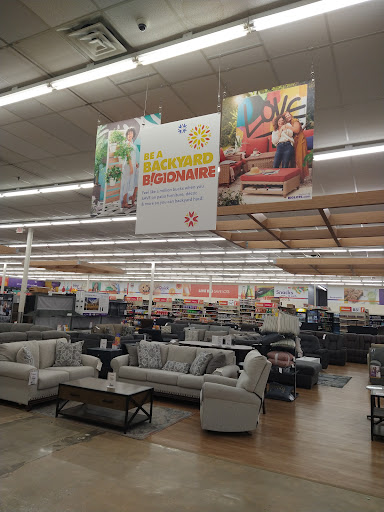 Shopping Mall «140 Village Shopping Center», reviews and photos, 500 Jermor Ln, Westminster, MD 21157, USA