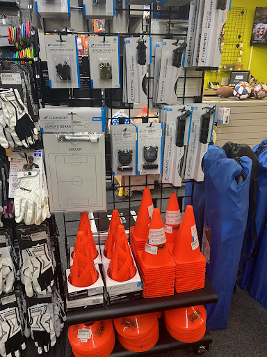 Sporting Goods Store «Play It Again Sports Los Alamitos», reviews and photos, 4141 Katella Ave, Los Alamitos, CA 90720, USA