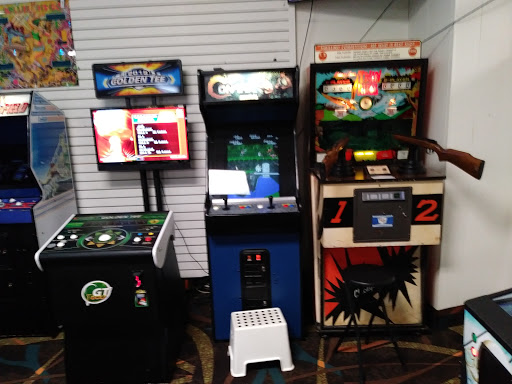 Shopping Mall «Great Valley Shopping Center», reviews and photos, 81 Lancaster Ave, Malvern, PA 19355, USA