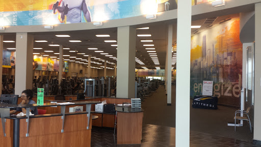 Gym «LA Fitness», reviews and photos, 200 Broadview Village Square, Broadview, IL 60155, USA