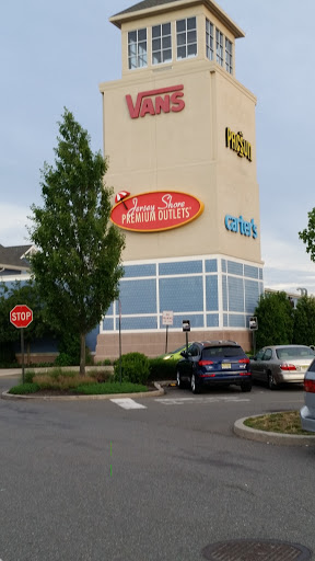 Shopping Mall «Jersey Shore Premium Outlets», reviews and photos, 1 Premium Outlet Blvd, Tinton Falls, NJ 07753, USA