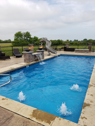 Pool cleaning service Toledo