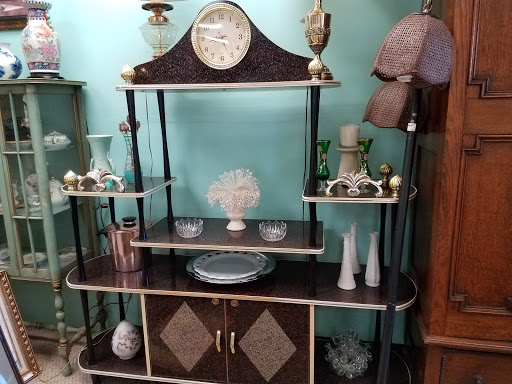 Thrift Store «Family Thrift Store and Antiques», reviews and photos, 8024 W Jewell Ave, Denver, CO 80232, USA