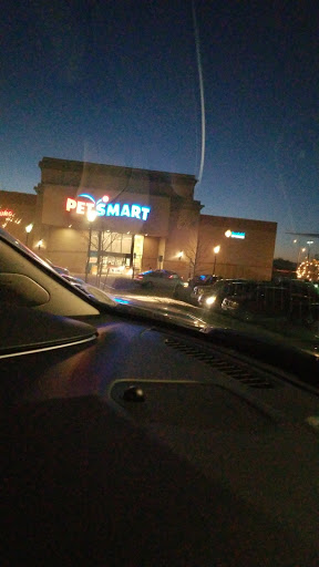 Pet Supply Store «PetSmart», reviews and photos, 40 S Abilene St, Aurora, CO 80012, USA