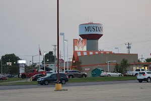 Mustang Trade Center image