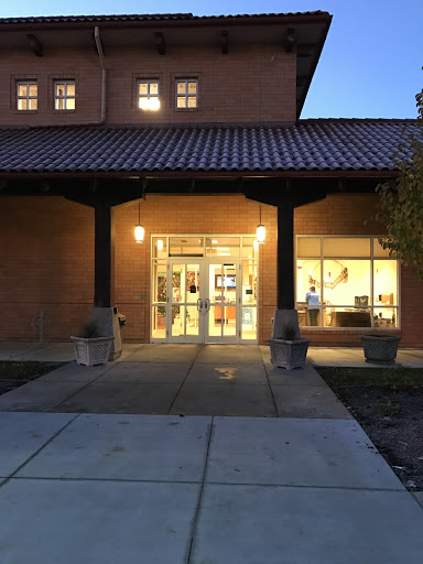 Community Center «Sylvester Powell Jr. Community Center», reviews and photos, 6200 Martway St, Mission, KS 66202, USA