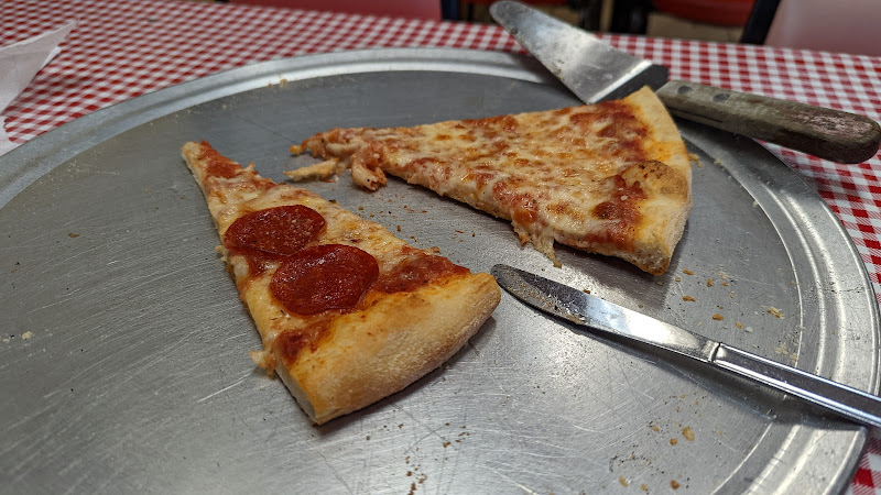 #1 best pizza place in Arlington - Bek’s Nizza Pizza