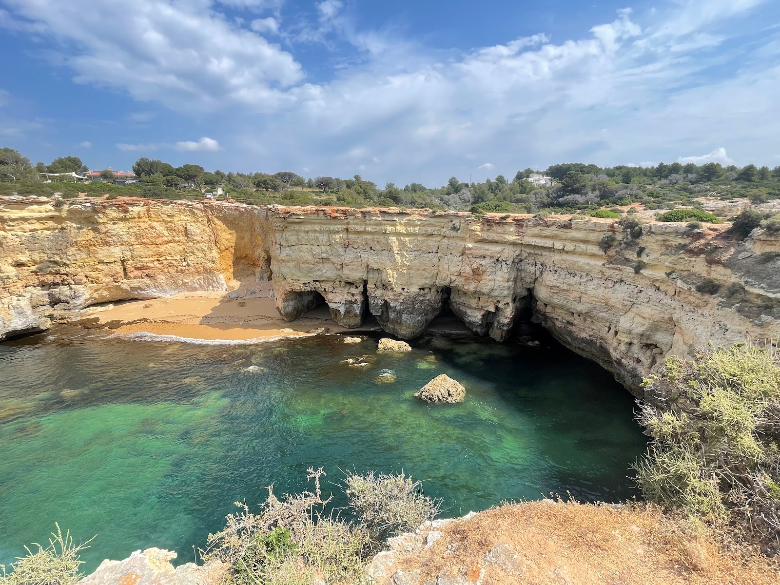 Praia da Estaquinha'in fotoğrafı ve güzel manzarası