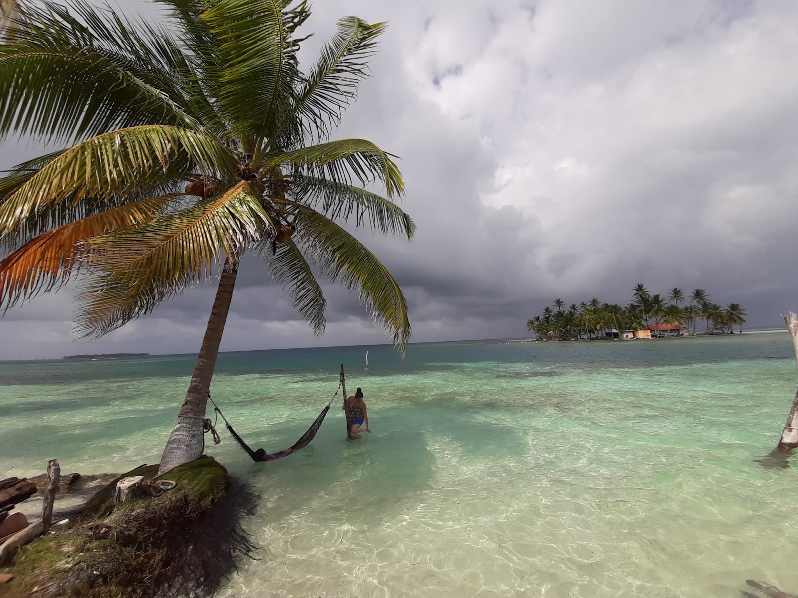 Foto van Islas Franklin Beach en zijn prachtige landschap