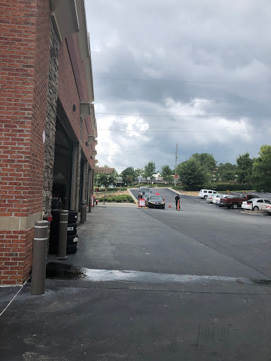 Tire Shop «Discount Tire Store - Atlanta, GA», reviews and photos, 2717 Spring Rd SE, Smyrna, GA 30080, USA