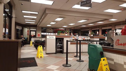 Fast Food Restaurant «Chick-fil-A», reviews and photos, 1033 Glenbrook Way, Hendersonville, TN 37075, USA