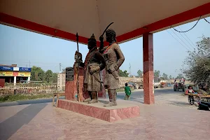 Raja Zalim Singh's Statue image