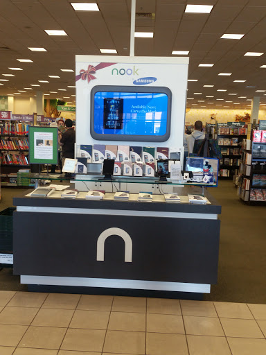 Book Store «Barnes & Noble», reviews and photos, 4610 Merchants Park Cir, Collierville, TN 38017, USA