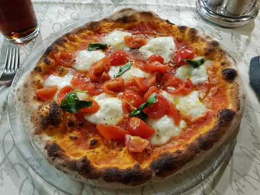 Pizzeria Vecchio Ottocento in Gavirate, Provincia di Varese