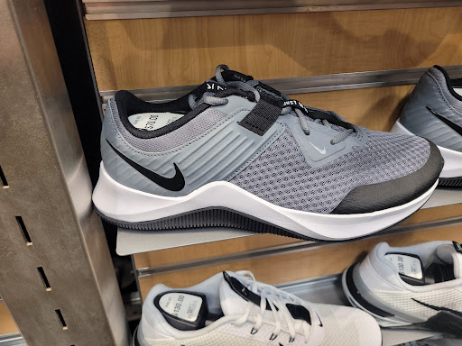 Sporting Goods Store «SCHEELS», reviews and photos, 2800 S Columbia Rd, Grand Forks, ND 58201, USA