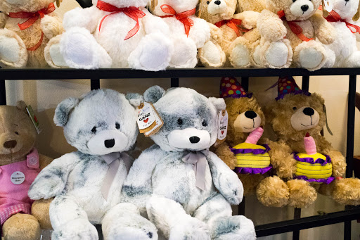 Florist «Athena Flowers», reviews and photos, 6039 W Addison St, Chicago, IL 60634, USA