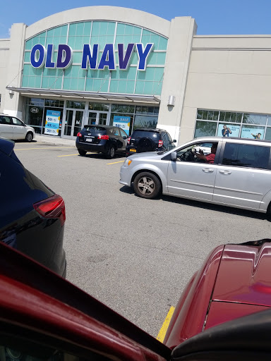Clothing Store «Old Navy», reviews and photos, 13915 20th Ave, College Point, NY 11356, USA