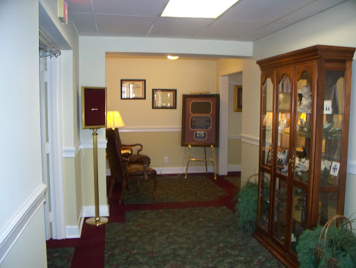 Funeral Home «Dyer Funeral Home», reviews and photos, 798 S Willow Ave, Cookeville, TN 38501, USA