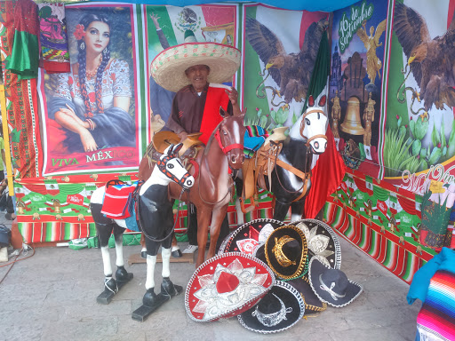Fotografias Tradicionales Caballito De Madera Y Epocas Navideñas