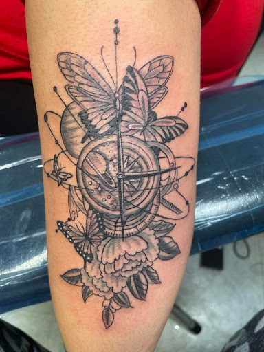 Explore best sister tattoo ideas, creative tattoo ideas in Colonial Heights, available at Connellys Tattooing