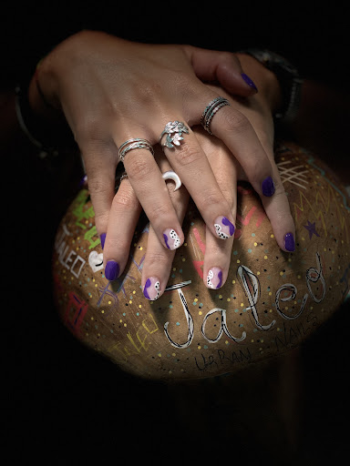 Jaleo Urban Nails y Peluquería Inés en Santoña, Santander