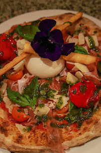 Pizza du Pizzeria Vieni Qui à Saint-Laurent-du-Var - n°12