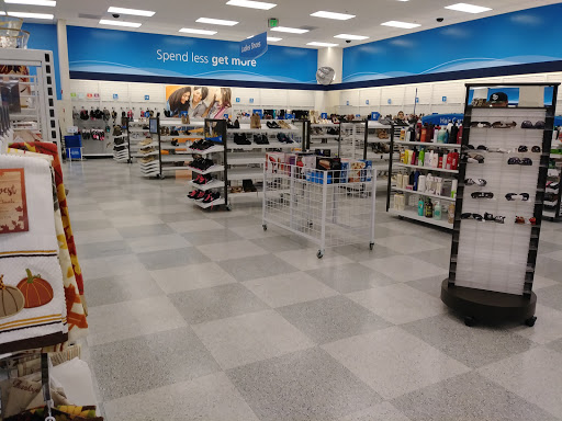 Clothing Store «Ross Dress for Less», reviews and photos, 1401 Missouri Ave N, Largo, FL 33770, USA
