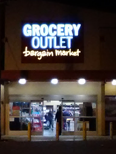 Grocery Store «Grocery Outlet Bargain Market», reviews and photos, 355 N Citrus Ave, Azusa, CA 91702, USA