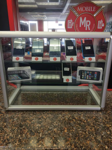 Mobile Phone Repair Shop «Mobile Rescue Tech Repair Danbury - iPad, iPhone Screen Repair», reviews and photos, 132 Federal Rd, Danbury, CT 06811, USA