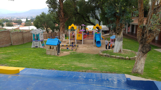 Adult paddle school in Cochabamba