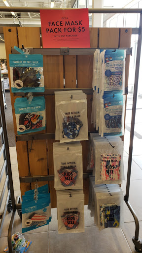 Shoe Store «DSW Designer Shoe Warehouse», reviews and photos, 23171 W Outer Dr, Allen Park, MI 48101, USA