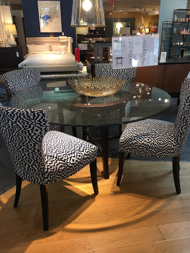 Furniture Store «Crate and Barrel», reviews and photos, 1950 Northern Blvd, Manhasset, NY 11030, USA