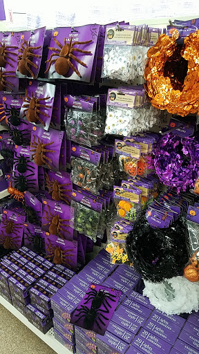 Dollar Store «Dollar Tree», reviews and photos, 2291 Pickwick Dr a, Camarillo, CA 93010, USA