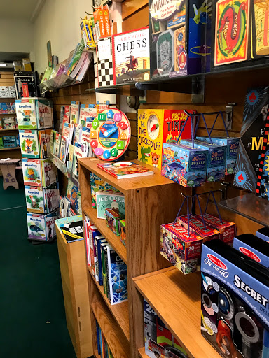 Book Store «Womrath Book Shop», reviews and photos, 76 Pondfield Rd, Bronxville, NY 10708, USA